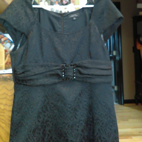 Tahari Black brocade design - Picture 4 of 7